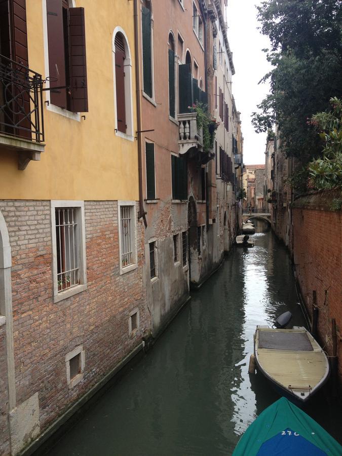 Appartamento Carbona Sconta Venedig Exteriör bild